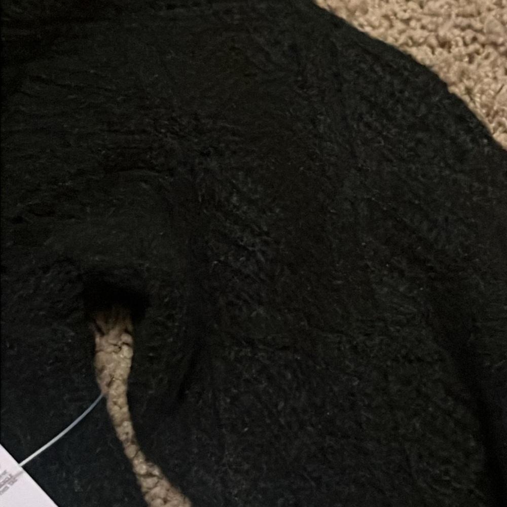 Liz Claiborne Black Scallop Neck Sweater - Picture 6 of 7